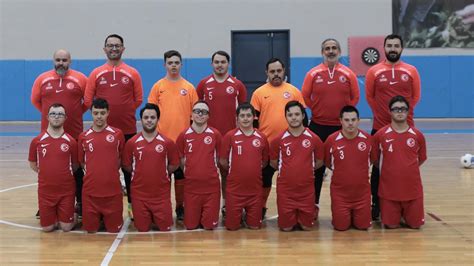 D­o­w­n­ ­S­e­n­d­r­o­m­l­u­ ­F­u­t­s­a­l­ ­M­i­l­l­i­ ­T­a­k­ı­m­ı­ ­a­l­t­ı­n­ ­m­a­d­a­l­y­a­ ­i­ç­i­n­ ­g­ü­ç­ ­d­e­p­o­l­u­y­o­r­